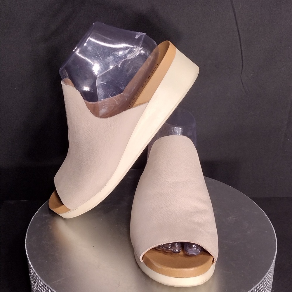 Lucky brand Elegant Cream Women's Slip-On Shoes size 8 pre owned Exellent - Picture 9 of 14
